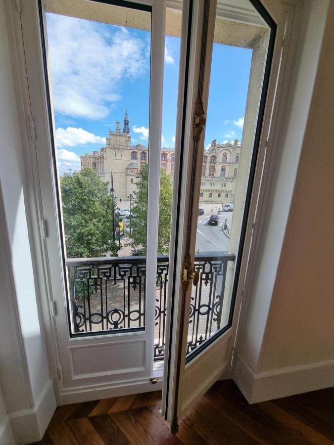 Face Chateau St Germain En Laye, Appartement 4 A 6 Personnes, 23 Min De Paris Champs-Elysees Saint-Germain-en-Laye Exterior foto